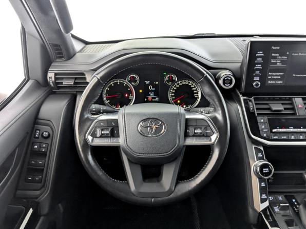 Toyota Land Cruiser 300 Series с пробегом 2023 года, цена 9 300 000 рублей, 63304 км, внедорожник, Автокод Объявления