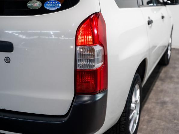 Toyota Probox I Рестайлинг с пробегом 2015 года, цена 600 000 рублей, 219377 км, универсал, Автокод Объявления