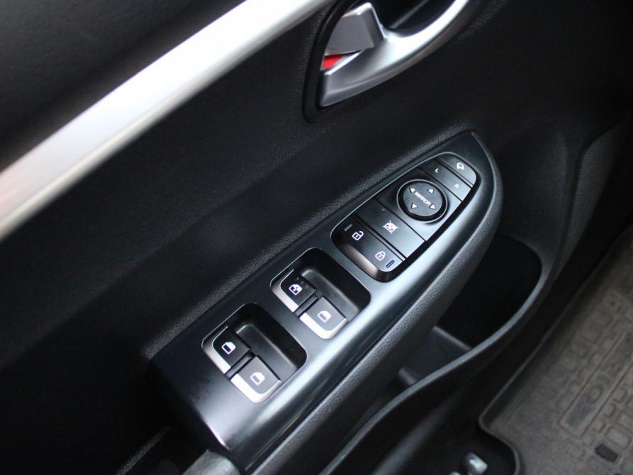 Kia Rio IV Рестайлинг Дзержинск  - изображение 19