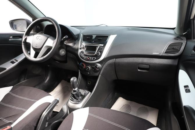 Hyundai Solaris I Рестайлинг с пробегом 2016 года, цена 799 000 рублей, 150032 км, седан, Автокод Объявления