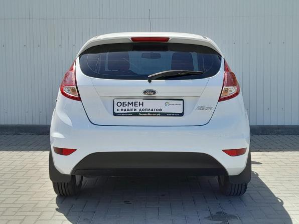 Ford Fiesta Mk6 Рестайлинг с пробегом 2015 года, цена 799 000 рублей, 186270 км, хэтчбек, Автокод Объявления