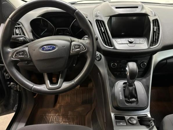 Ford Kuga II Рестайлинг с пробегом 2019 года, цена 1 859 000 рублей, 106111 км, внедорожник, Автокод Объявления