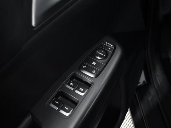 Kia Sportage IV с пробегом 2018 года, цена 1 763 000 рублей, 112359 км, внедорожник, Автокод Объявления