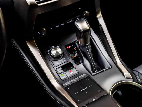 Lexus NX I Рестайлинг с пробегом 2020 года, цена 4 050 000 рублей, 24902 км, внедорожник, Автокод Объявления