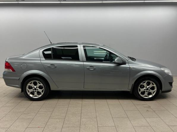 Opel Astra H Рестайлинг с пробегом 2010 года, цена 540 000 рублей, 166762 км, седан, Автокод Объявления