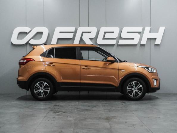 Hyundai Creta I с пробегом 2018 года, цена 1 687 000 рублей, 97075 км, внедорожник, Автокод Объявления