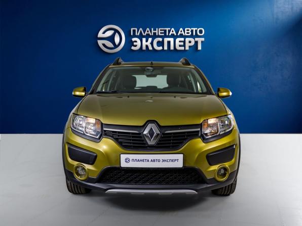 Renault Sandero II с пробегом 2015 года, цена 1 090 000 рублей, 61740 км, хэтчбек, Автокод Объявления