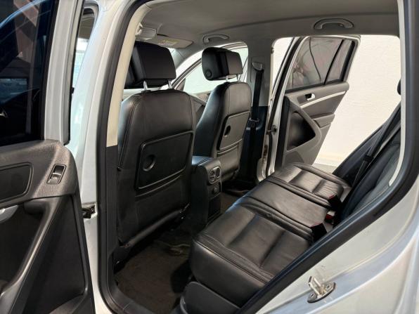 Volkswagen Tiguan I Рестайлинг с пробегом 2011 года, цена 1 200 000 рублей, 256453 км, внедорожник, Автокод Объявления