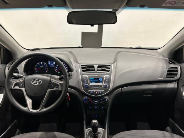 Hyundai Solaris I Рестайлинг с пробегом 2016 года, цена 1 099 000 рублей, 64637 км, седан, Автокод Объявления