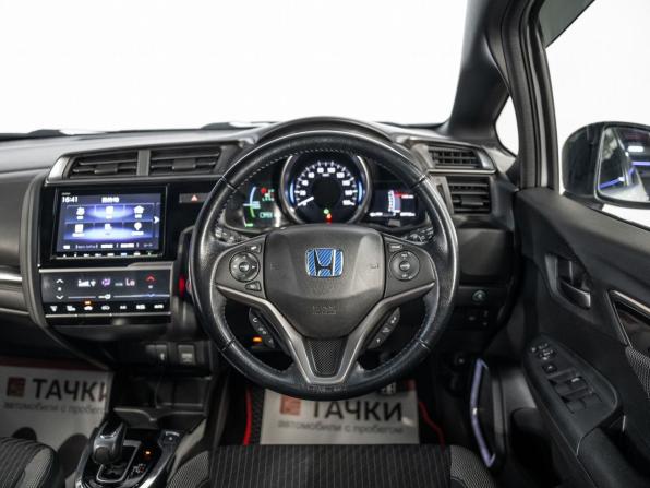 Honda Fit III Рестайлинг с пробегом 2018 года, цена 1 049 500 рублей, 99730 км, хэтчбек, Автокод Объявления