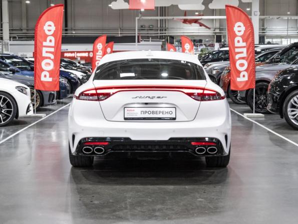 Kia Stinger I Рестайлинг с пробегом 2023 года, цена 3 850 000 рублей, 44521 км, лифтбек, Автокод Объявления
