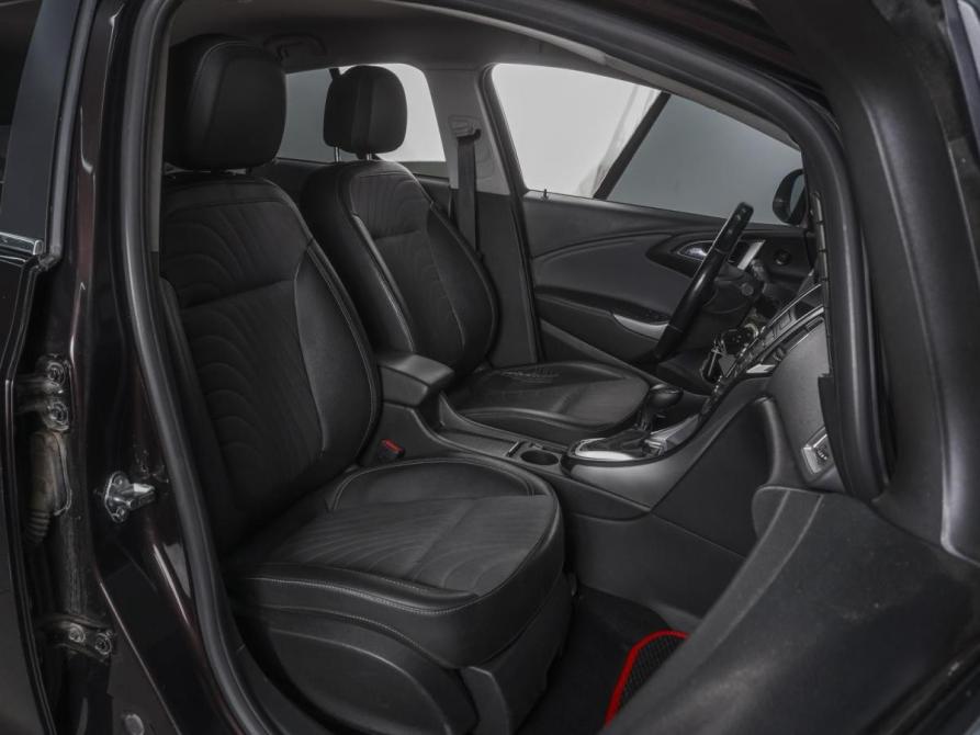 Opel Astra J Рестайлинг Ростов-на-Дону  - изображение 8