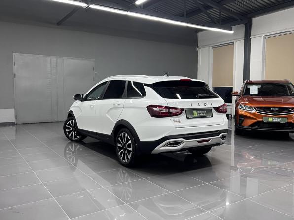 Lada (ВАЗ) Vesta I Рестайлинг (NG) с пробегом 2024 года, цена 1 540 000 рублей, 28352 км, универсал, Автокод Объявления