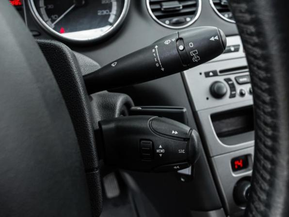 Peugeot 308 I Рестайлинг с пробегом 2012 года, цена 598 000 рублей, 118386 км, хэтчбек, Автокод Объявления