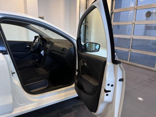 Volkswagen Polo V Рестайлинг с пробегом 2017 года, цена 1 250 000 рублей, 82650 км, седан, Автокод Объявления