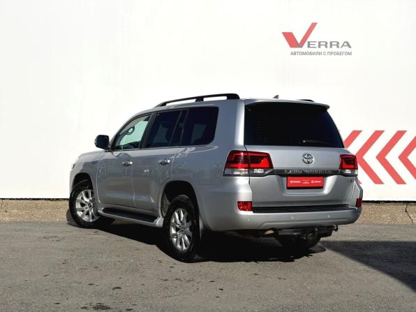 Toyota Land Cruiser 200 Series Рестайлинг 2 с пробегом 2018 года, цена 6 800 000 рублей, 170511 км, внедорожник, Автокод Объявления