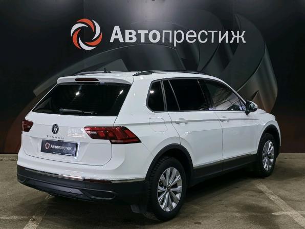 Volkswagen Tiguan II Рестайлинг с пробегом 2021 года, цена 2 530 000 рублей, 111650 км, внедорожник, Автокод Объявления