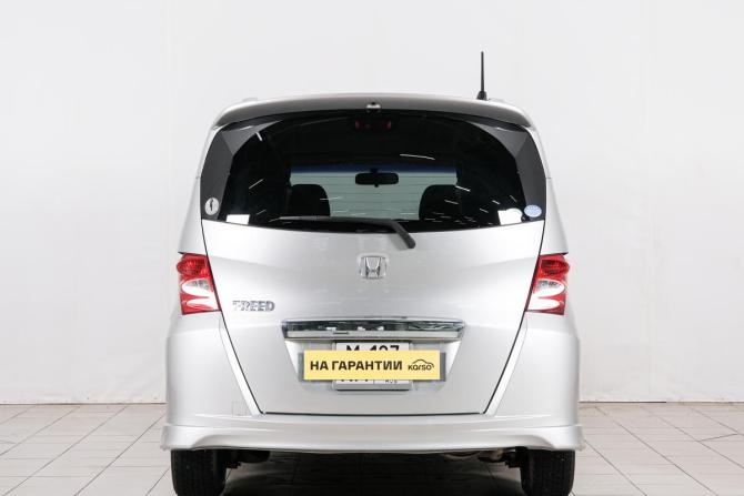 Honda Freed I с пробегом 2010 года, цена 1 049 000 рублей, 104000 км, компактвэн, Автокод Объявления