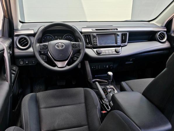 Toyota RAV4 IV (XA40) Рестайлинг с пробегом 2016 года, цена 2 030 000 рублей, 158767 км, внедорожник, Автокод Объявления