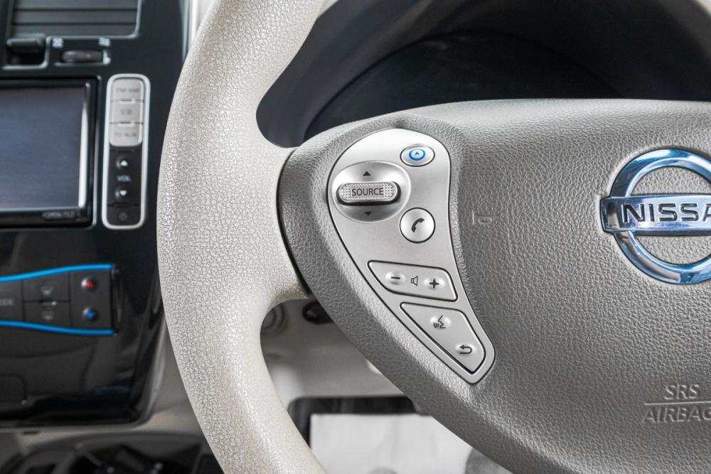 Nissan Leaf I (ZE0/AZE0) Барнаул  - изображение 13