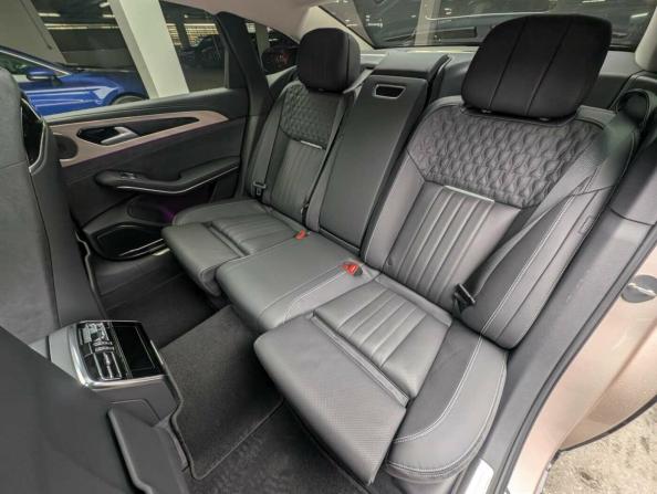 Hongqi H9 I с пробегом 2023 года, цена 3 997 000 рублей, 9304 км, седан, Автокод Объявления