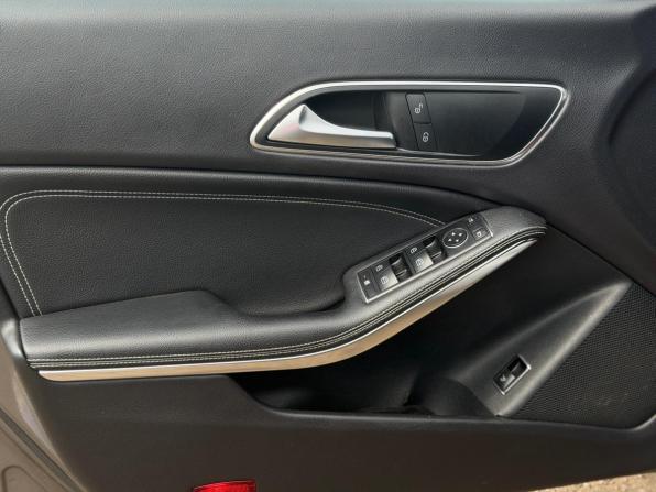 Mercedes-Benz CLA I (C117 X117) с пробегом 2015 года, цена 1 485 000 рублей, 171960 км, седан, Автокод Объявления