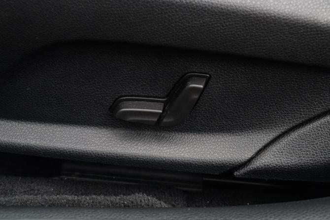 Mercedes-Benz C-Класс IV (W205) Рестайлинг с пробегом 2019 года, цена 2 280 000 рублей, 114065 км, седан, Автокод Объявления