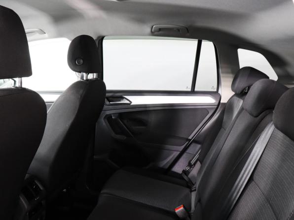 Volkswagen Tiguan II Рестайлинг с пробегом 2021 года, цена 2 500 000 рублей, 55437 км, внедорожник, Автокод Объявления