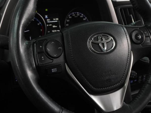 Toyota RAV4 IV (XA40) Рестайлинг с пробегом 2018 года, цена 2 655 000 рублей, 97022 км, внедорожник, Автокод Объявления