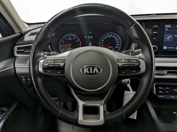 Kia K5 III с пробегом 2021 года, цена 2 540 000 рублей, 27100 км, седан, Автокод Объявления