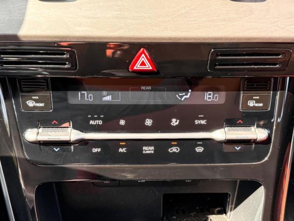 Kia Carnival IV с пробегом 2021 года, цена 4 147 500 рублей, 78264 км, минивэн, Автокод Объявления