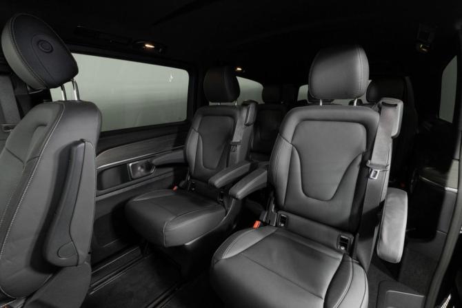 Новый Mercedes-Benz V-Класс III (W447) Рестайлинг 2 2026 года, цена 15 559 000 рублей, минивэн, Автокод Объявления