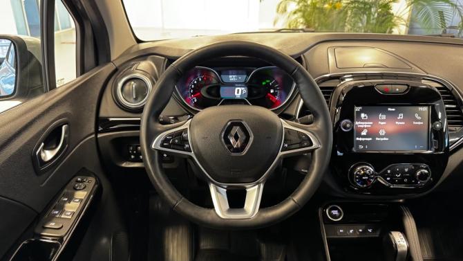Renault Kaptur I Рестайлинг с пробегом 2021 года, цена 1 530 000 рублей, 80665 км, внедорожник, Автокод Объявления