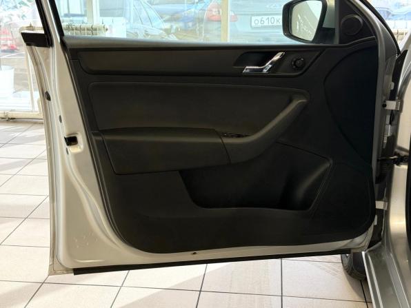 Skoda Rapid I с пробегом 2014 года, цена 1 130 000 рублей, 134978 км, лифтбек, Автокод Объявления