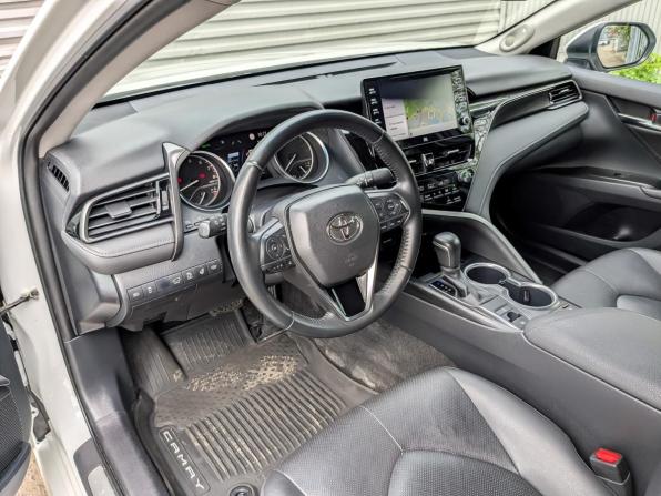 Toyota Camry VIII (XV70) Рестайлинг с пробегом 2021 года, цена 3 535 000 рублей, 63985 км, седан, Автокод Объявления