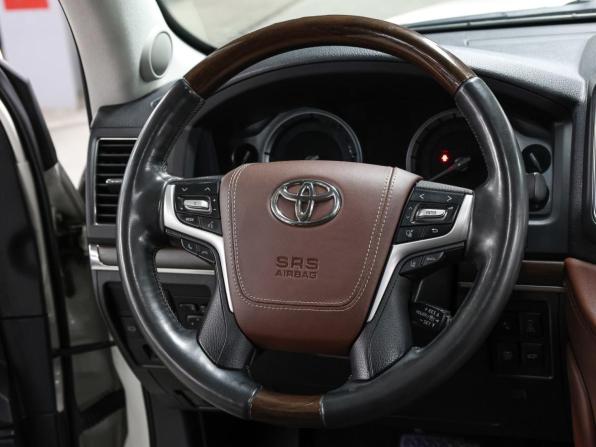 Toyota Land Cruiser 200 Series Рестайлинг 2 с пробегом 2016 года, цена 4 698 000 рублей, 360500 км, внедорожник, Автокод Объявления