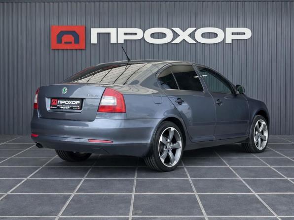 Skoda Octavia II (A5) Рестайлинг с пробегом 2012 года, цена 937 000 рублей, 111084 км, лифтбек, Автокод Объявления