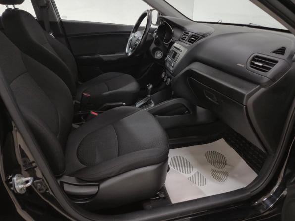 Kia Rio III Рестайлинг с пробегом 2017 года, цена 1 245 000 рублей, 74103 км, хэтчбек, Автокод Объявления