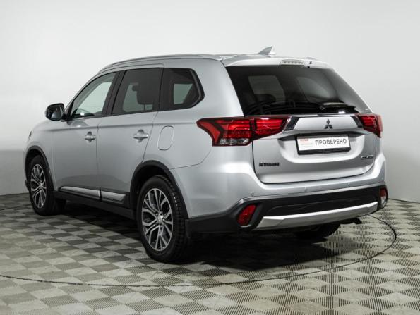 Mitsubishi Outlander III Рестайлинг 2 с пробегом 2017 года, цена 1 760 000 рублей, 183202 км, внедорожник, Автокод Объявления