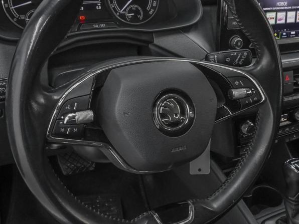 Skoda Rapid II с пробегом 2022 года, цена 1 765 000 рублей, 118263 км, лифтбек, Автокод Объявления