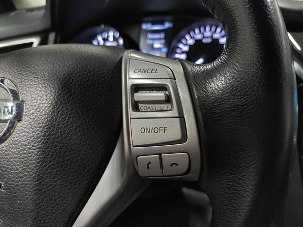 Nissan Qashqai II с пробегом 2018 года, цена 1 930 000 рублей, 66489 км, внедорожник, Автокод Объявления