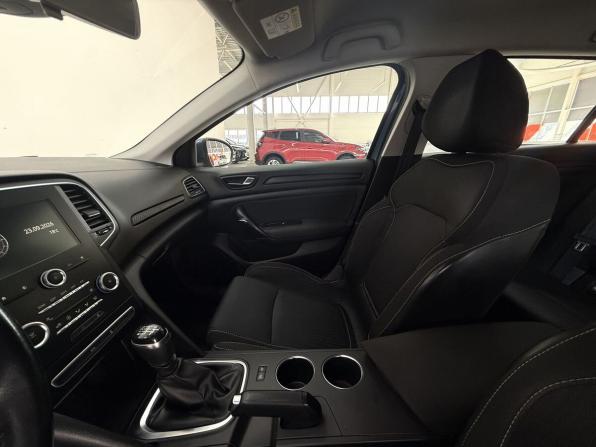 Renault Megane IV с пробегом 2017 года, цена 1 390 000 рублей, 188408 км, универсал, Автокод Объявления