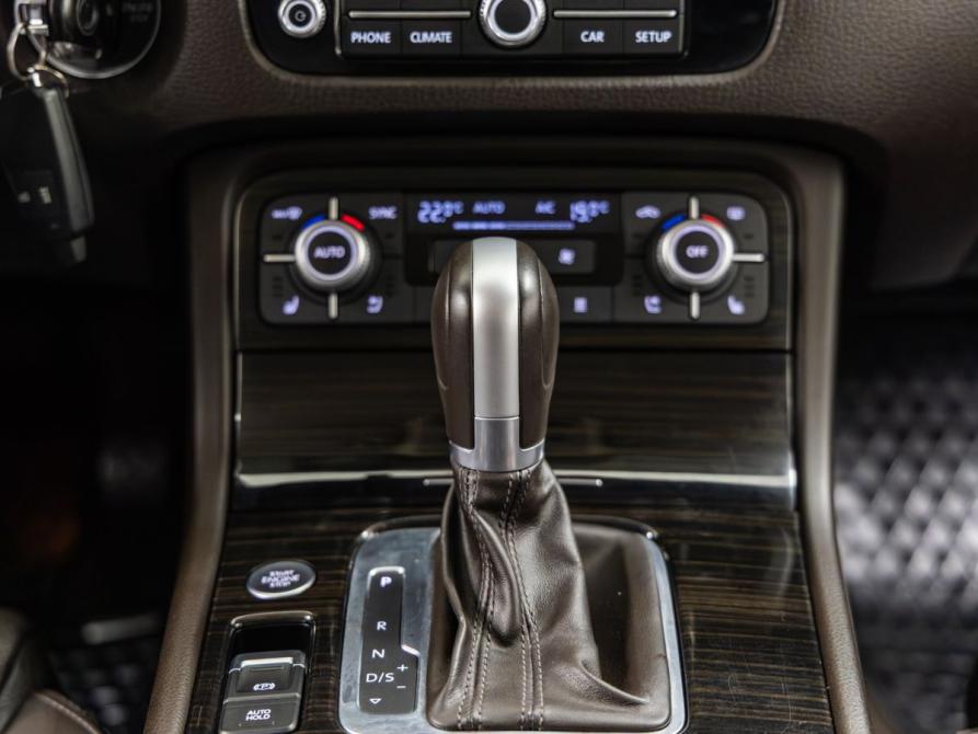 Volkswagen Touareg II Рестайлинг Волгоград  - изображение 24