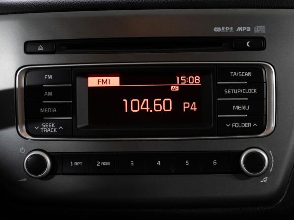 Kia Rio III Рестайлинг с пробегом 2017 года, цена 849 000 рублей, 91396 км, седан, Автокод Объявления