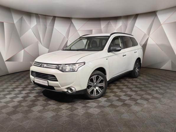 Mitsubishi Outlander III с пробегом 2013 года, цена 1 799 000 рублей, 152912 км, внедорожник, Автокод Объявления