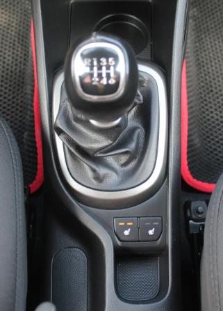 Kia Rio III Рестайлинг с пробегом 2016 года, цена 890 000 рублей, 178209 км, седан, Автокод Объявления