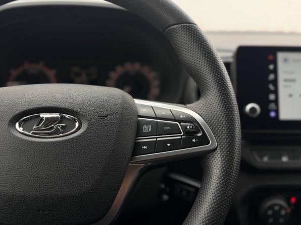 Lada (ВАЗ) Iskra с пробегом 2025 года, цена 1 389 000 рублей, 13874 км, седан, Автокод Объявления