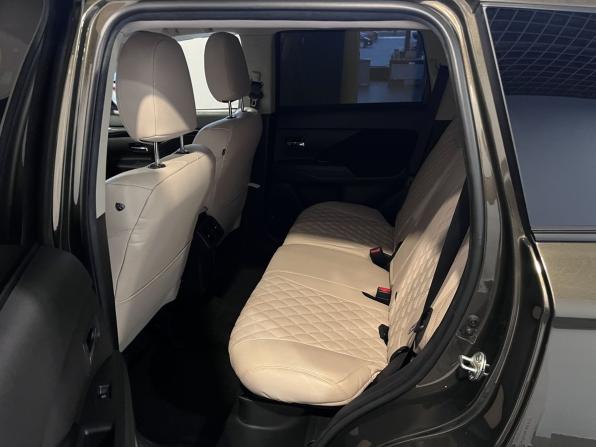 Mitsubishi Outlander III Рестайлинг 3 с пробегом 2019 года, цена 2 300 000 рублей, 127397 км, внедорожник, Автокод Объявления
