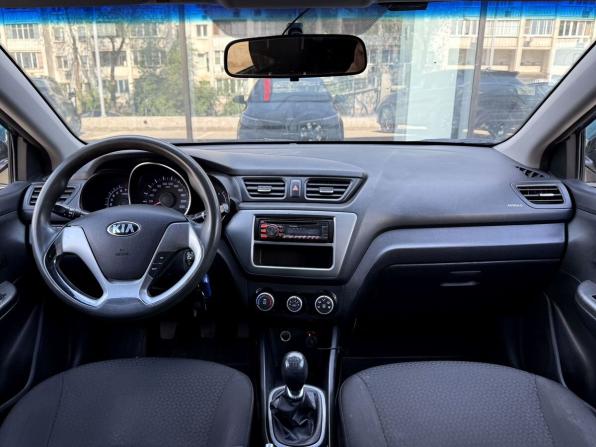 Kia Rio III Рестайлинг с пробегом 2015 года, цена 810 000 рублей, 216576 км, седан, Автокод Объявления