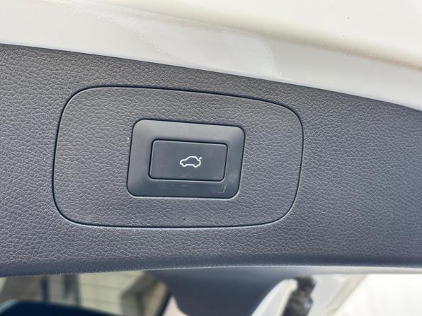 Chery Tiggo 7L I с пробегом 2024 года, цена 2 399 000 рублей, 8000 км, внедорожник, Автокод Объявления